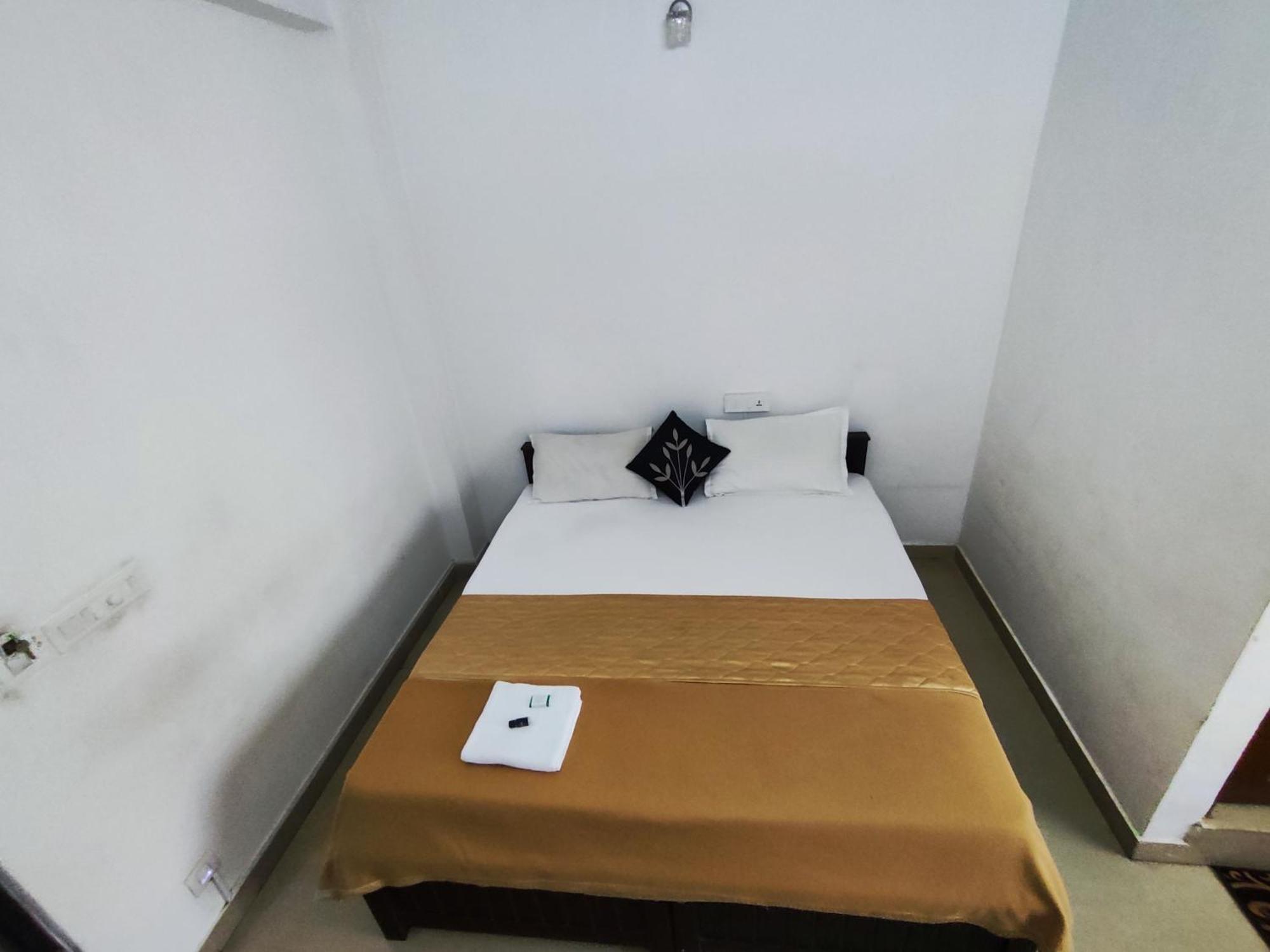 Awa Residency Hotel Kochi Room photo